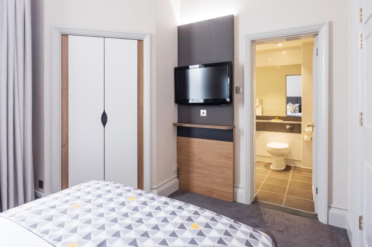 Holiday Inn Farnborough By Ihg Ngoại thất bức ảnh