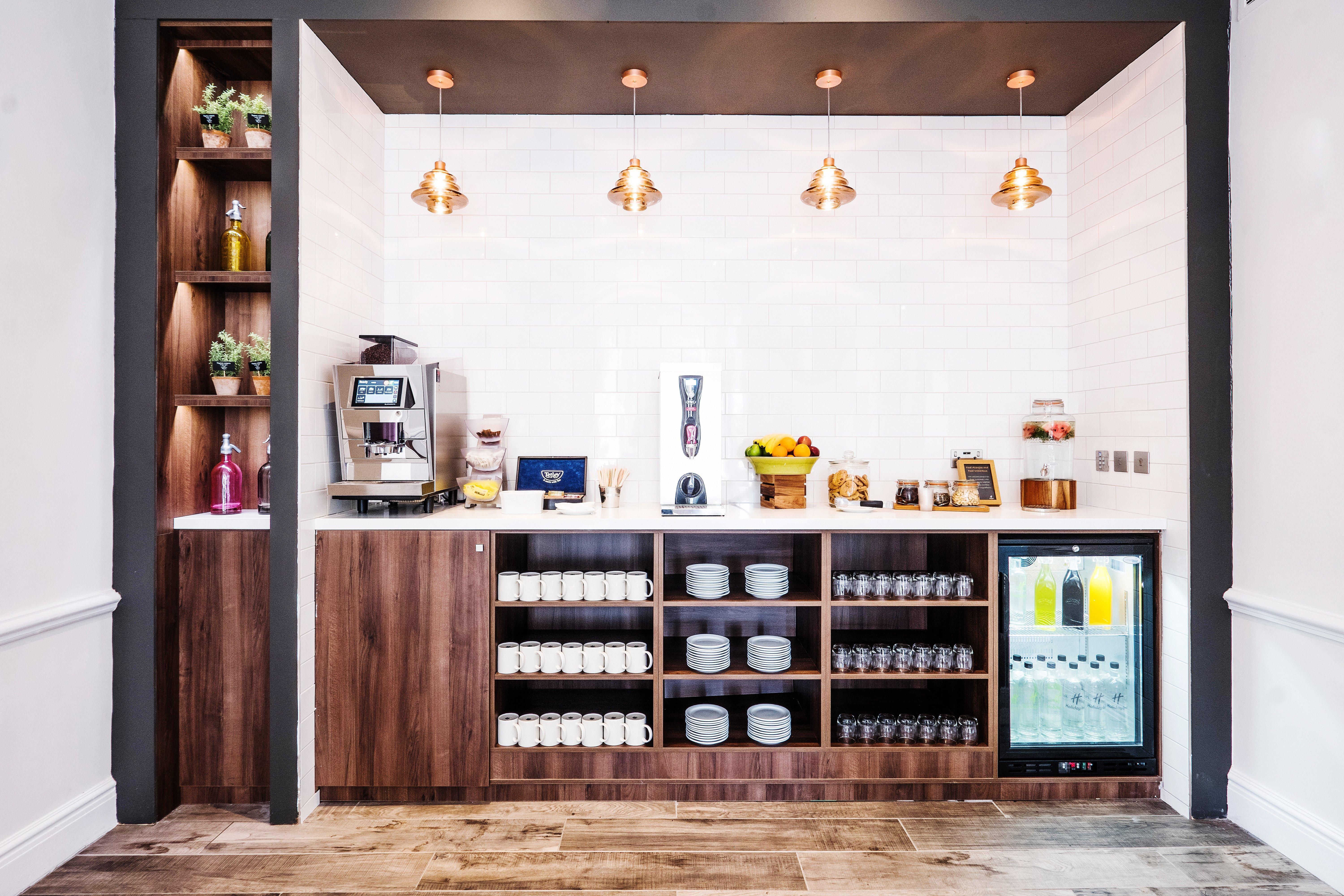 Holiday Inn Farnborough By Ihg Ngoại thất bức ảnh