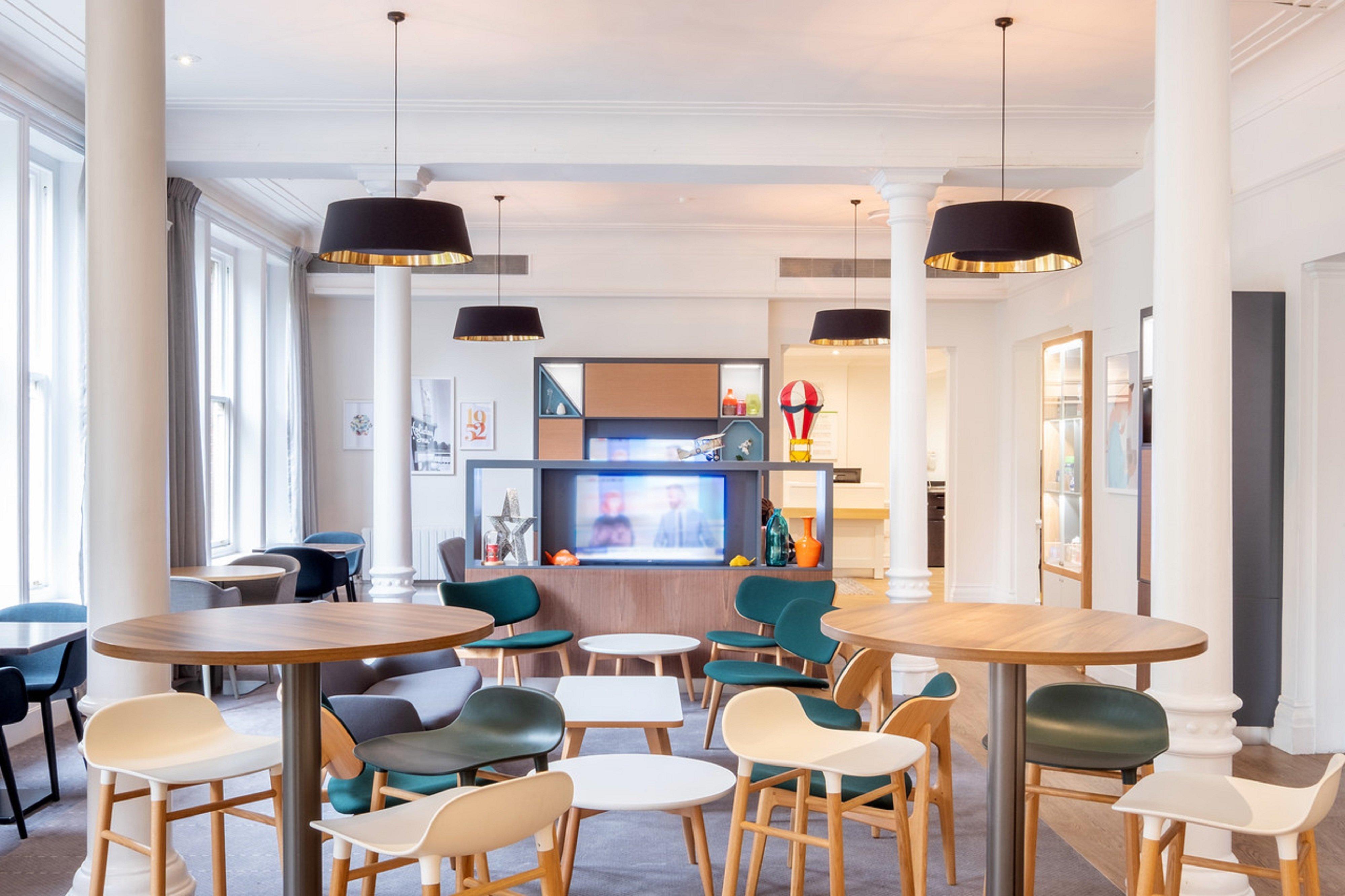Holiday Inn Farnborough By Ihg Ngoại thất bức ảnh