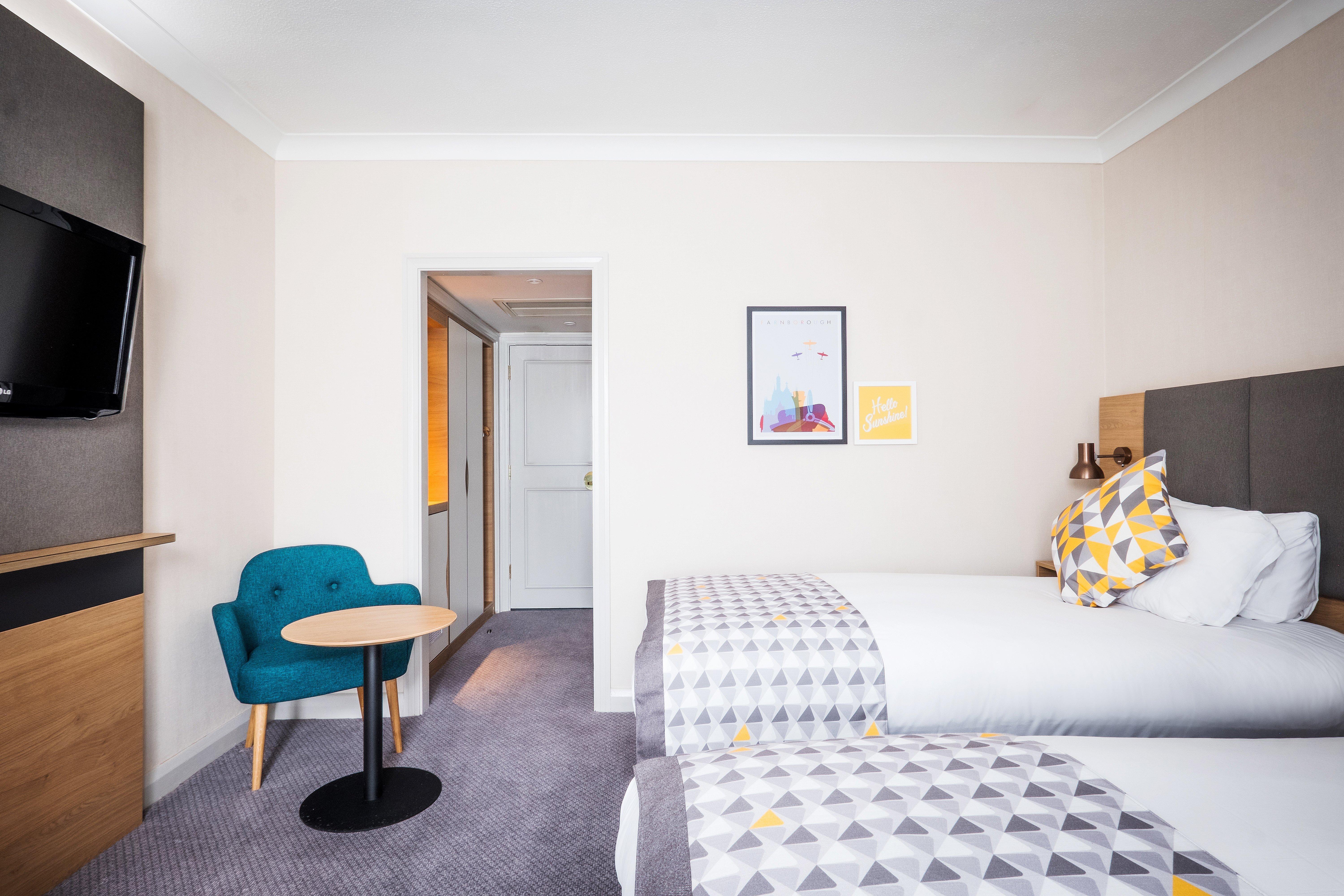 Holiday Inn Farnborough By Ihg Ngoại thất bức ảnh