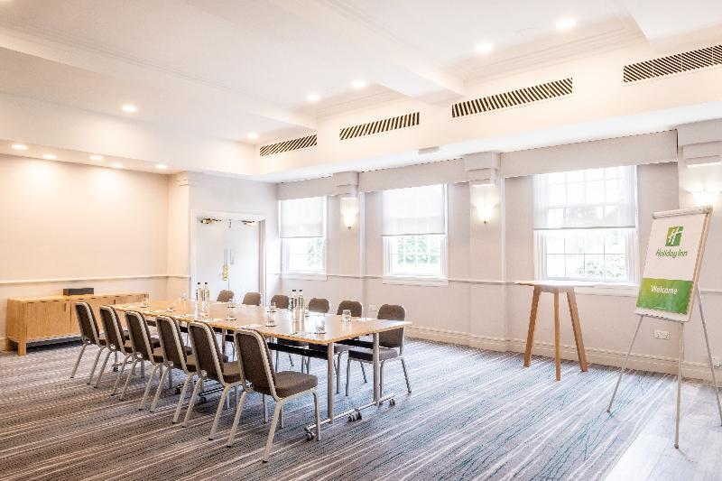 Holiday Inn Farnborough By Ihg Ngoại thất bức ảnh